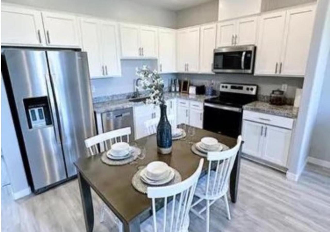 Lovely Comfortable Home To Enjoy, لاس فيغاس المظهر الخارجي الصورة
